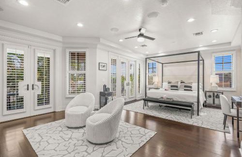 Harbour Inlet House | Florida Keys Villa Beach Proximity Heated Pool Serenity at its Finest Hemingway Key VlLLAS