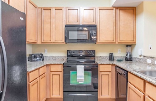 Indian Bayou Apartment | *Florida Poolside Paradise w/Tennis & Gym