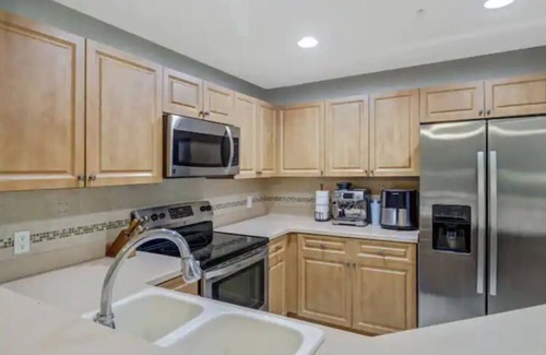 Diplomat Condo | Florida Retreatn