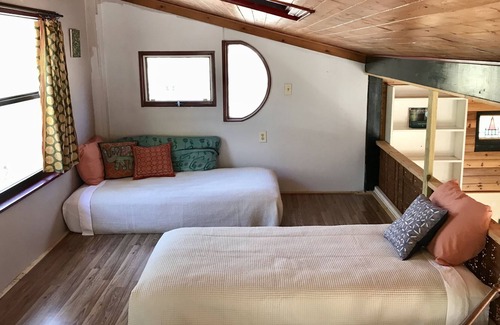 High Springs Cabin | Florida Springs Zen Family Cabin +10 Acres Woods