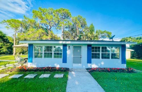 Bonita Shores House | Florida style home near Barefoot Beach
