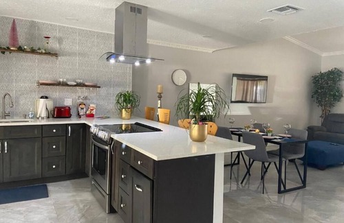 Survey Creek Villa | Florida Vacation Villa with hot tub