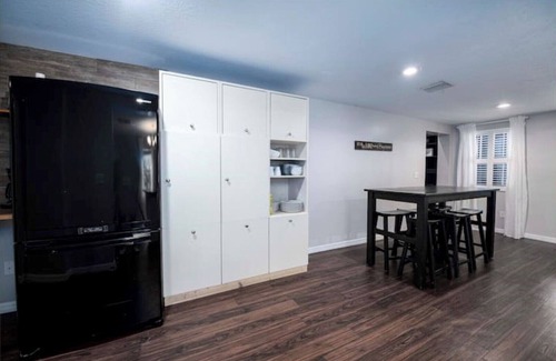 Plant City House | Florida Vacation Magic, Pool, 8BR-5BA