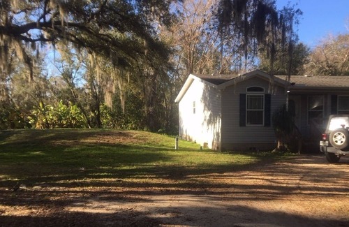 Tropic House | Florida Wilderness Near Beach, Theme Parks and Attractions