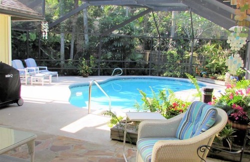 Melbourne Beach House | Floridian home w/pool & short walk to private beach & river park for kayaking.