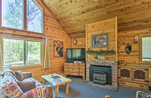 Florissant House | Florissant Hilltop Hideaway with Porch and Pond Access