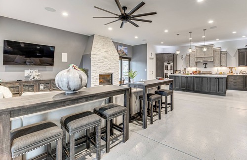 Lake George House | Florissant Home w/Hot Tub, Putting Green & Views!