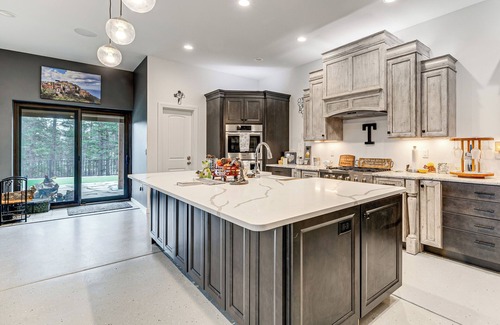 Lake George House | Florissant Home w/Hot Tub, Putting Green & Views!