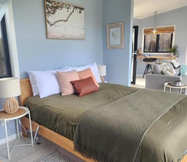 Dunalley Ski Chalet | Flotsam Seaside Studio Dunalley