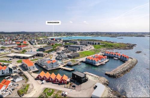 Akrehamn Apartment | Flott Leilighet, 1 etasje med nydelig sjøutsikt