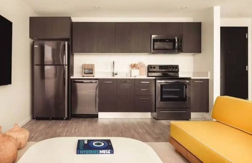 Riverwalk Fort Lauderdale Apartment | Flow 2BR w/Pool, Gym, Riverwalk View | Las Olas