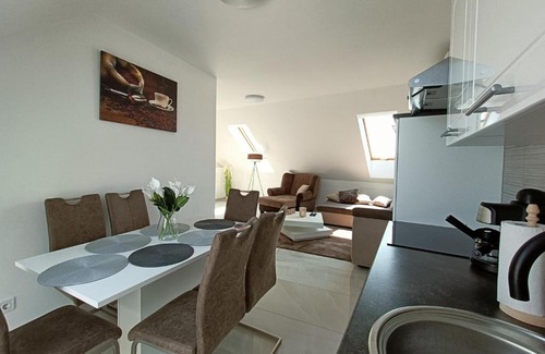Csorna Apartment | Flower Apartman 6