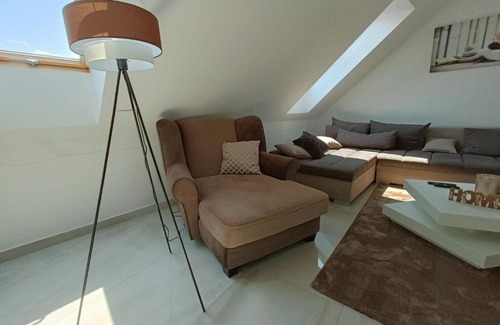 Csorna Apartment | Flower Apartman 6