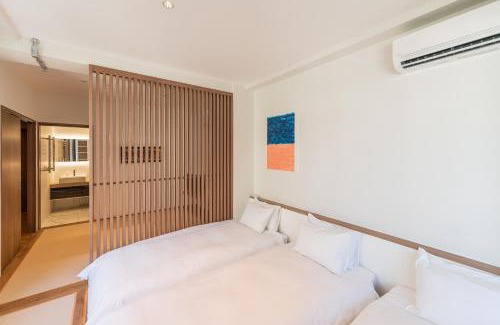 Tenjin Hotel | Flower Base HIMAWARI