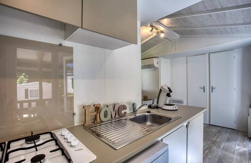Saint-Vincent-de-Cosse House | Flower Camping Le Tiradou * - Mobil-Home Premium Riviera 2 27.50m2 (2 bedrooms) + Terrace 11m2 4 persons