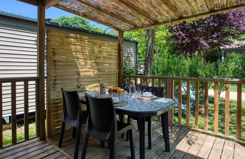 Saint-Vincent-de-Cosse House | Flower Camping Le Tiradou * - Mobil-Home Premium O'Hara 29-31m² (2ch-4pers) + Terrasse semi-couverte + Clim + LV + TV 4 personnes