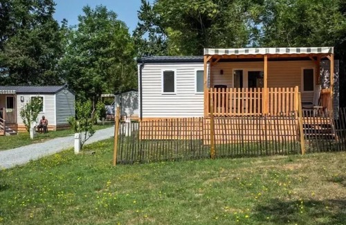 Verruyes House | Flower Camping Côté Lac * - Premium mobile home 2 bedrooms 32m² Covered terrace 12m² + LV + TV 4 people