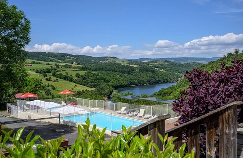 Cordelle House | Flower Camping de Mars * - Mobile home View Loire Comfort 27m2/2 bedrooms 4 people