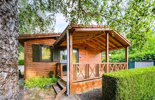 Leval House | Flower Camping du Lac de la Seigneurie * - Mobil home Bermuda Comfort 30m2 (3 bedrooms) + semi covered terrace of 18 m2 + TV 6 persons