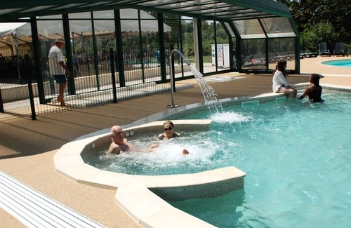 Les Andelys House | Flower Camping Ile des Trois Rois * - Mobilhome Comfort 29m2 - PMR (2 bedrooms) + terrace 4 people