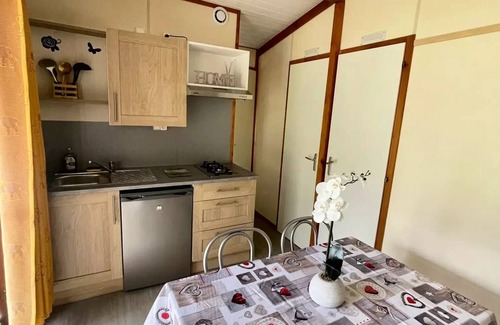 Camon Ski Chalet | Flower Camping LA GDPOLA * - Standard Poplar Chalet 26m2 - 2 bedrooms + covered terrace 10m2 + Clim + TV 4 persons