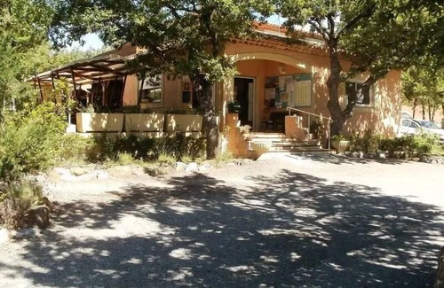 Banon House | Flower Camping le Epi Bleu * - Mobile home Comfort + 26m2 (2 bedrooms) + covered terrace 10m2 4 to 5 people - 4 pers. included in the tariff