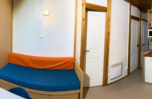 Neuvic Ski Chalet | Flower Camping Le Port de Neuvic * - Chalet STANDARD 40m2 (2 bedrooms) + covered terrace 6 people