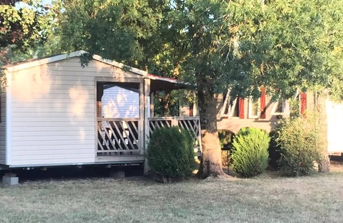 Luynes House | Flower Camping Les Granges * - Mobile home Loggia Comfort 32 m2 (2 bedrooms) + covered terrace 4 people