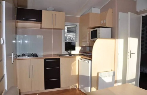 Saint Nazaire sur Charente House | Flower Camping L'Abri-Côtier * - Mobilhome Loggia 26m2 CONFORT - 2 bedrooms + covered terrace + TV 5 persons