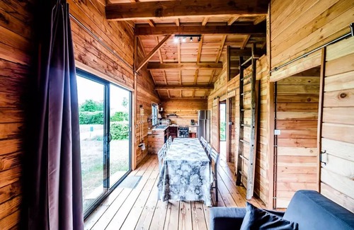 Pressignac Ski Chalet | Flower Lake Camping * - Comfort Chalet 50m² - 3 bedrooms + covered terrace + TV + oven for 6 people