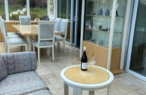 Roundham House | Flowerpots House self catering accommodation