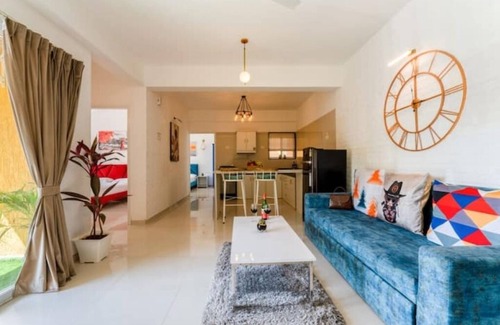 Anjuna Apartment | Flowervalley by Alpha Stays Goa. Anjuna/Vagator