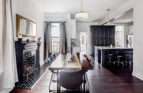 Near East Columbus Bed & Breakfast | Flowing King Lincoln