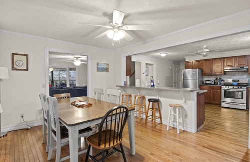 Town of Jerusalem House | FLX Retreat | 5 Min to Keuka Lake | Penn Yan