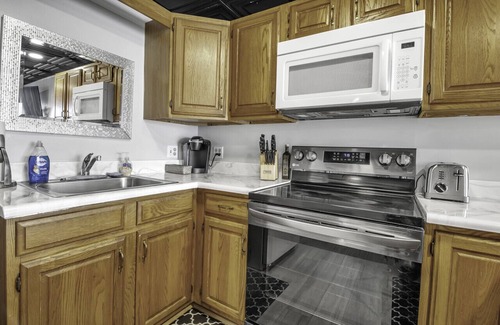 Geneseo Apartment | FLX Retreats Conesus Condos-APT C