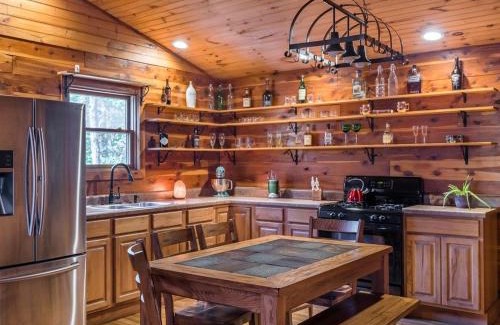 Compton House | Fly Away Cabin- Modern, Serene, And Convenient