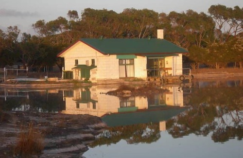 Allendale East Other | Fly Fishing Lodge - Stay only or go fishing