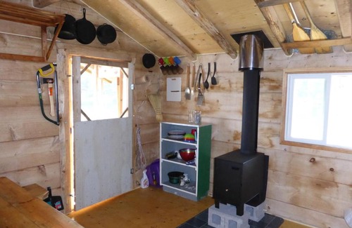 Unorganized Centre Parry Sound Cabin | Fly-in Sinclair Lake Cabin