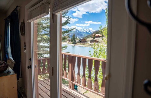 Lake City House | Fly Rod Inn - North Shore #4 - Townhome on the Shore of Lake San Cristobal