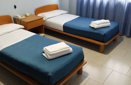 San Maurizio Canavese Hotel | Flying Hotel