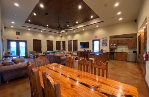 Bandera Resort | Flying L Ranch Resort