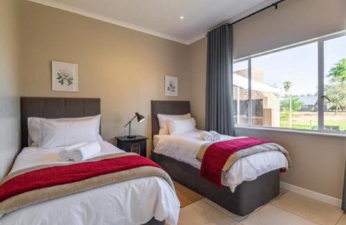 Mariental Apartment | Flying Ostrich Guesthouse & Self-catering Accommodation