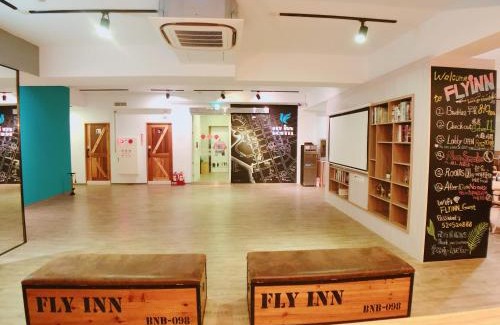 Kaohsiung City Centre Hostel | Flyinn Hostel
