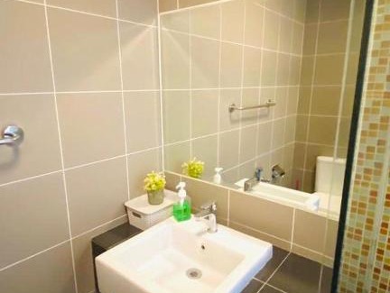 Tanjung Aru Apartment | FLYPOD - Family Suites with Balcony, Aeropod