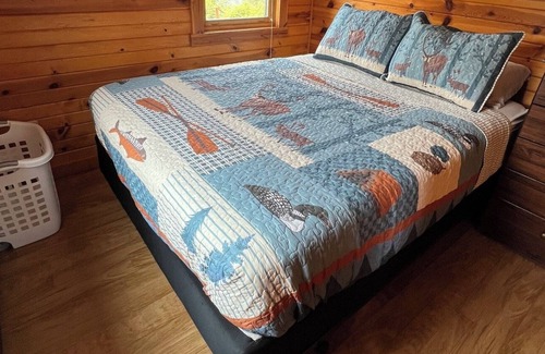 Phillips Cabin | Flyway Resort ‘The Fishing Hole’ on Wilson Lake