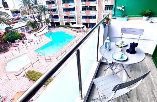 Playa del Ingles Apartment | FM Beach Home - Renovated Apartment with swimming pool near Maspalomas Dunes & Beach