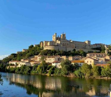 Beziers City Centre Apartment | Foch 3-Studio-Beziers center -wifi -tv connected
