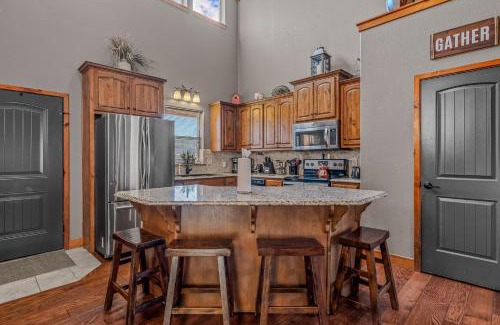Hollister House | Foggy Bay Hideaway Perfect location. Check it out!