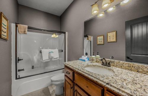 Hollister House | Foggy Bay Hideaway Perfect location. Check it out!