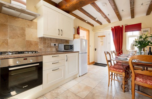 Beverley Cottage | Foldyard - sleeps 4 guests in 2 bedrooms